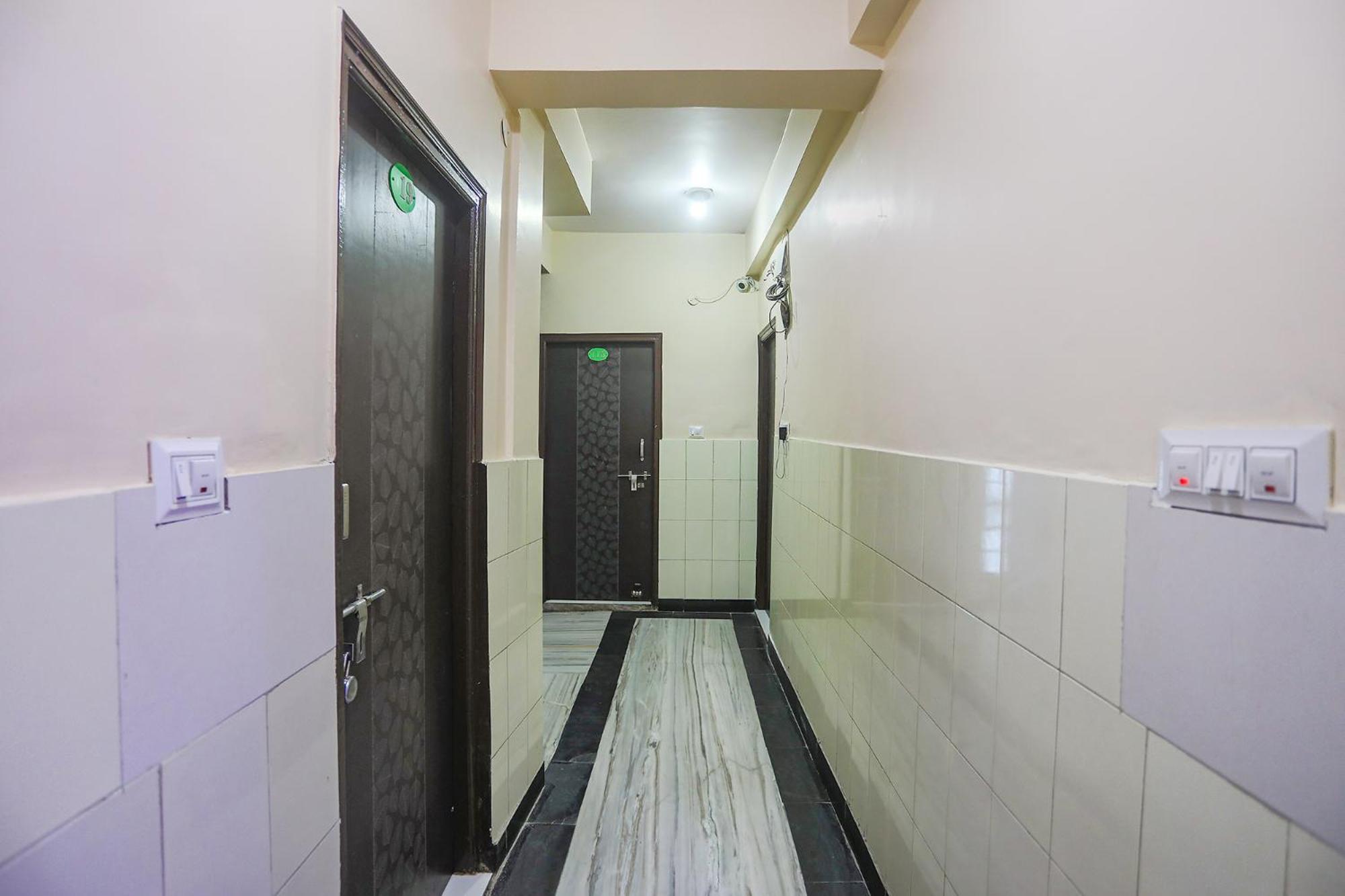 OYO 69930 Hotel Kanha Dham Kanpur Exterior foto