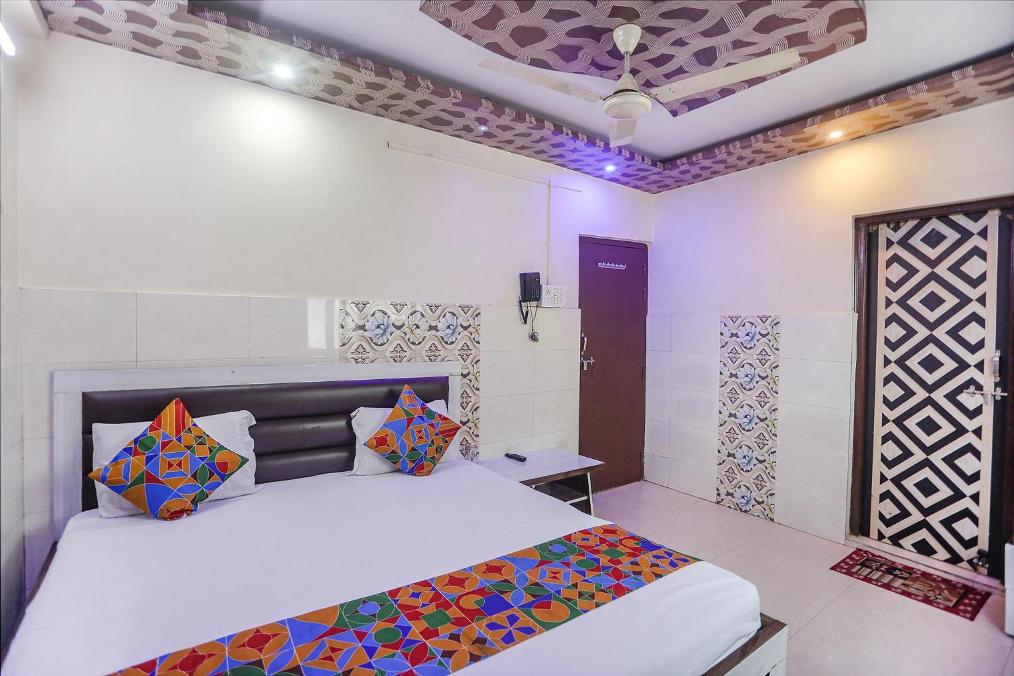 OYO 69930 Hotel Kanha Dham Kanpur Exterior foto