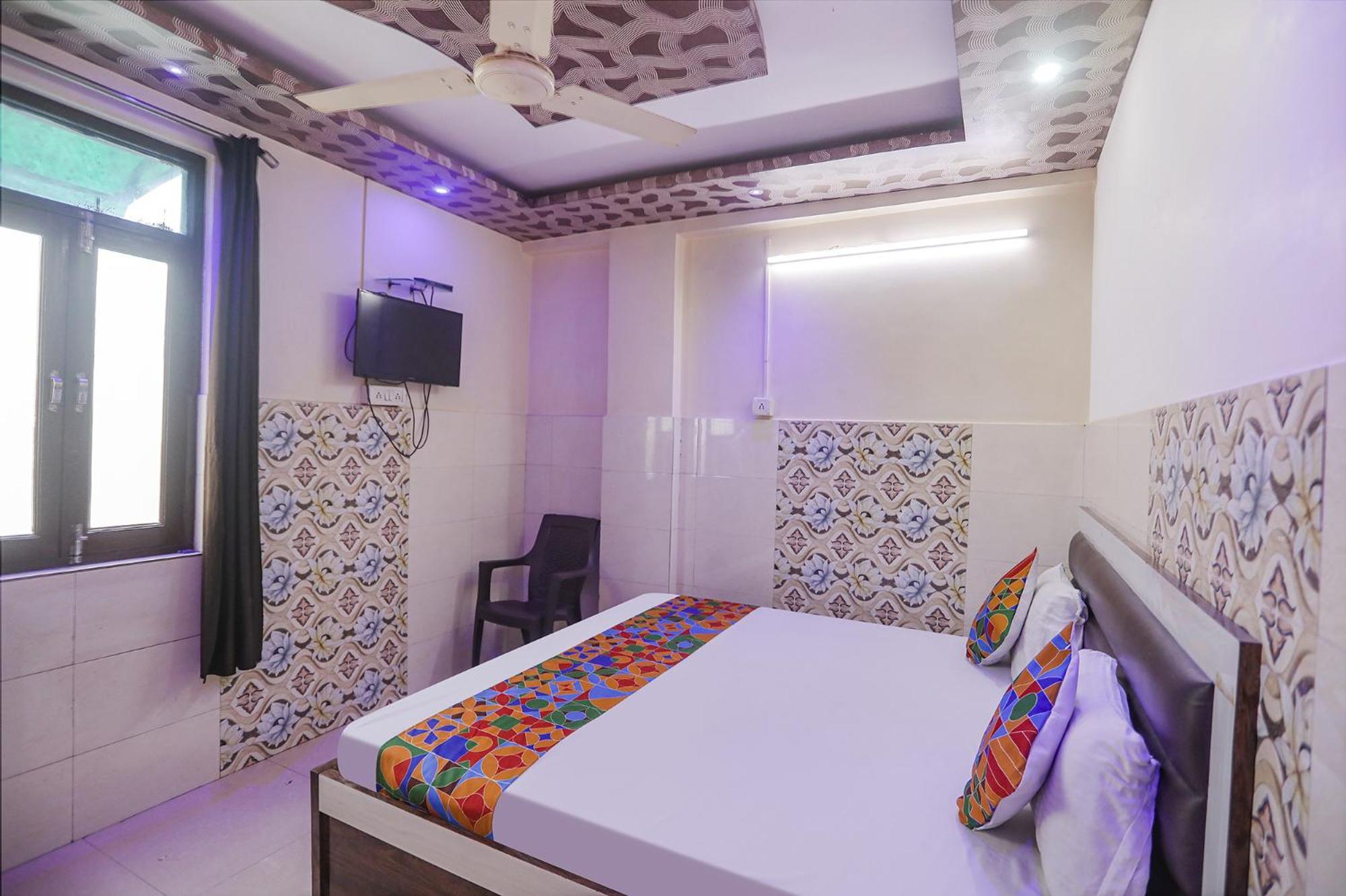 OYO 69930 Hotel Kanha Dham Kanpur Exterior foto